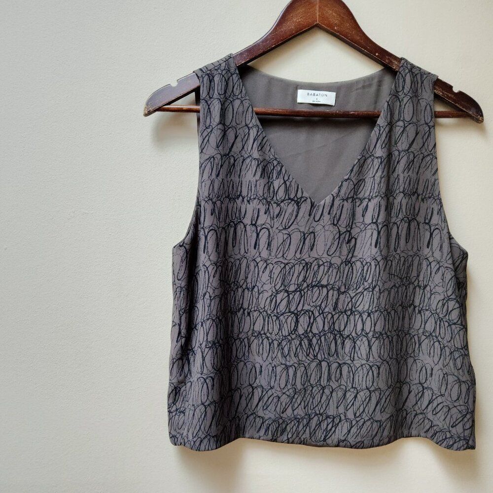 Aritzia Babaton printed blouse